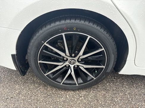 Used 2023 Toyota Camry SE w/ Cold Weather Package image 5