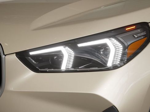 New 2026 BMW X1 xDrive28i w/ Convenience Package image 6