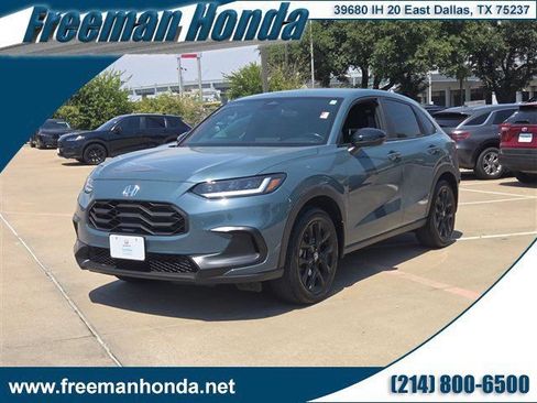 Used 2025 Honda HR-V Sport image 1
