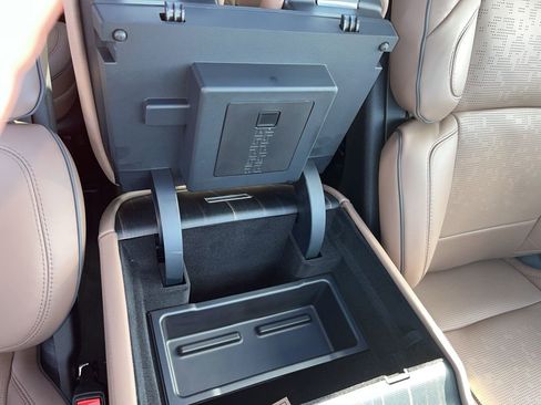 New 2025 Lincoln Navigator L Black Label image 70