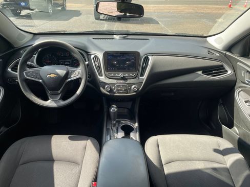 Used 2019 Chevrolet Malibu LS FWD image 27