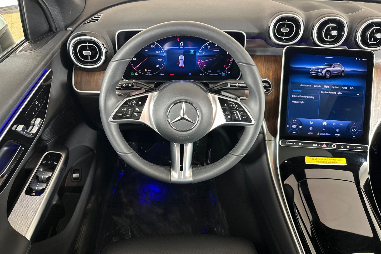 Used 2026 Mercedes-Benz GLC 300 image 13