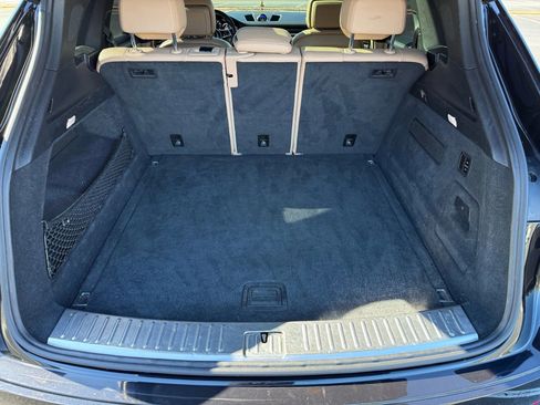 Used 2019 Porsche Cayenne S image 14