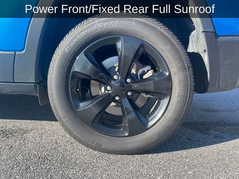 Used 2023 Jeep Cherokee Altitude Lux w/ Lux Elite Package image 11