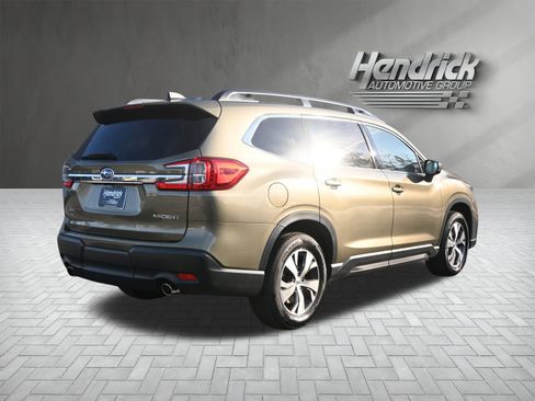 Used 2024 Subaru Ascent Premium w/ Convenience Package image 9