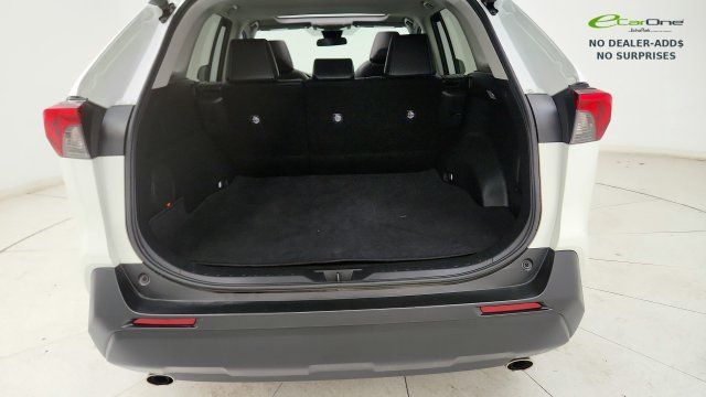 Used 2021 Toyota RAV4 XLE Premium AWD/4WD image 27