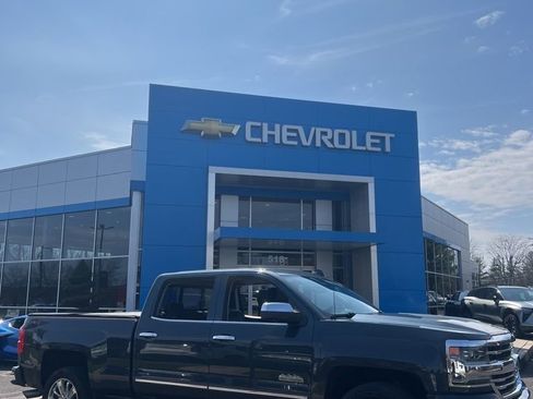 Certified 2018 Chevrolet Silverado 1500 High Country image 1