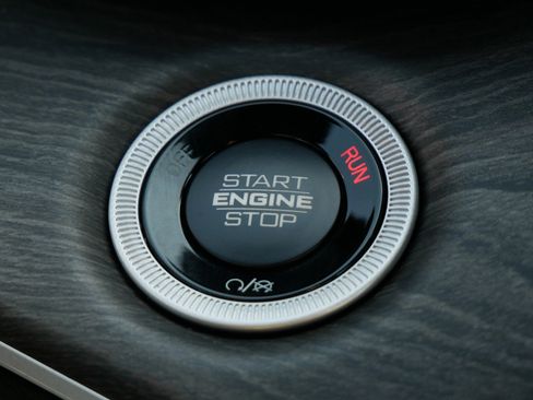 New 2025 Jeep Grand Cherokee L Limited image 20