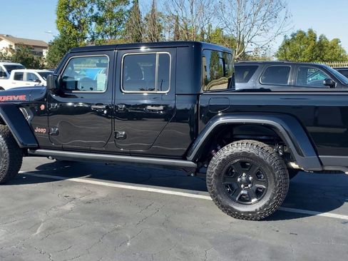 Used 2023 Jeep Gladiator Mojave w/ Trailer Tow Package image 10