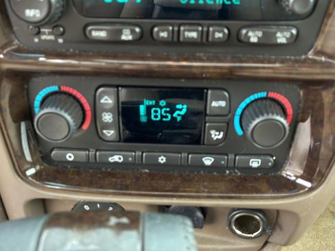 Used 2007 Buick Rainier CXL RWD image 25