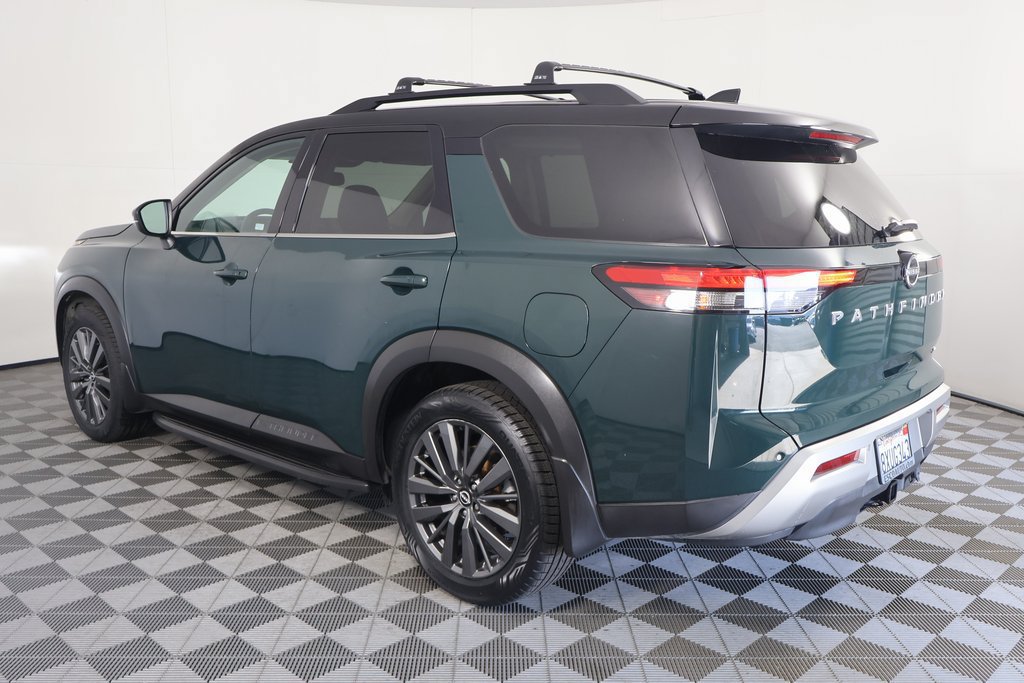 Used 2022 Nissan Pathfinder SL w/ SL Premium Package FWD image 4