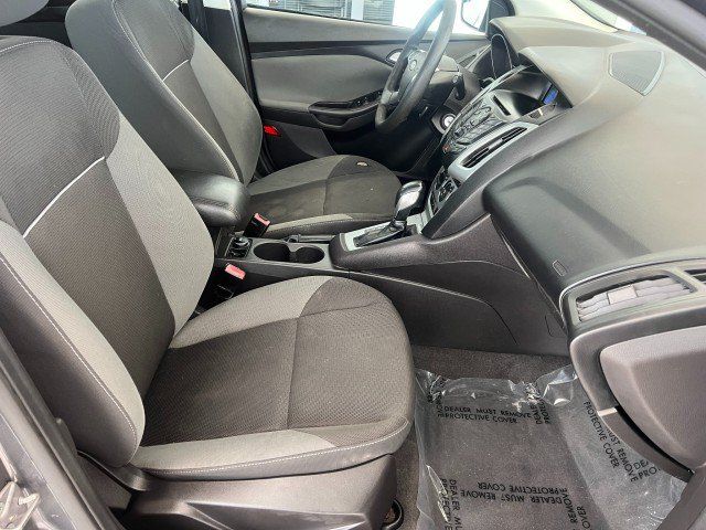 Used 2012 Ford Focus SE FWD image 14