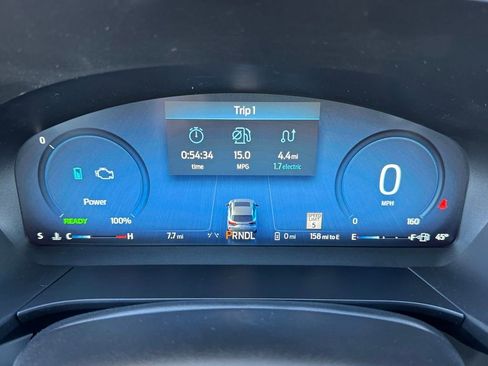 New 2025 Ford Escape SE w/ PHEV Premium Package image 7