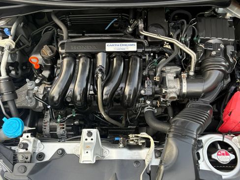 Used 2015 Honda Fit EX image 11