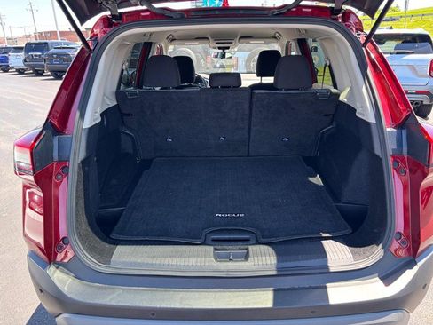 Used 2023 Nissan Rogue SV AWD/4WD image 8