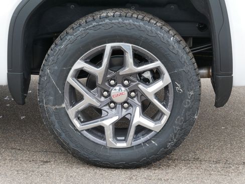 New 2026 GMC Sierra 1500 SLT w/ SLT Premium Plus Package image 4