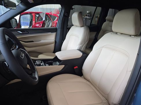 New 2026 Jeep Grand Cherokee Limited image 15