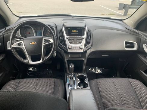 Used 2017 Chevrolet Equinox LT w/ Convenience Package FWD image 7