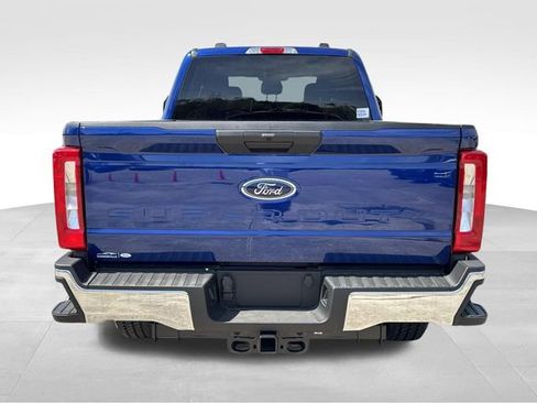 New 2026 Ford F250 XLT w/ FX4 Off-Road Package AWD/4WD image 8
