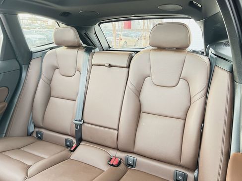 Certified 2023 Volvo XC60 B5 Plus w/ Climate Package image 25