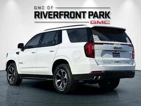 Used 2026 GMC Yukon AT4 image 5