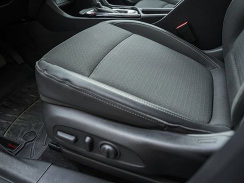 Used 2021 Buick Encore GX Preferred w/ Cold Weather Comfort Package FWD image 39