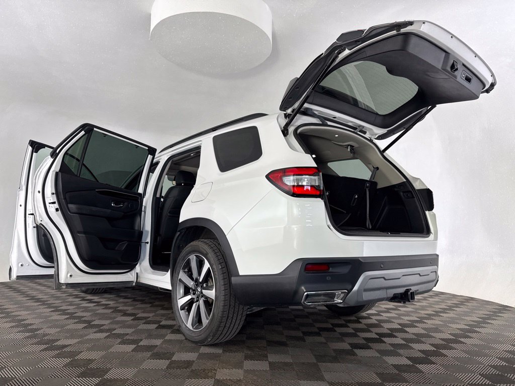 Certified 2025 Honda Pilot Touring image 27