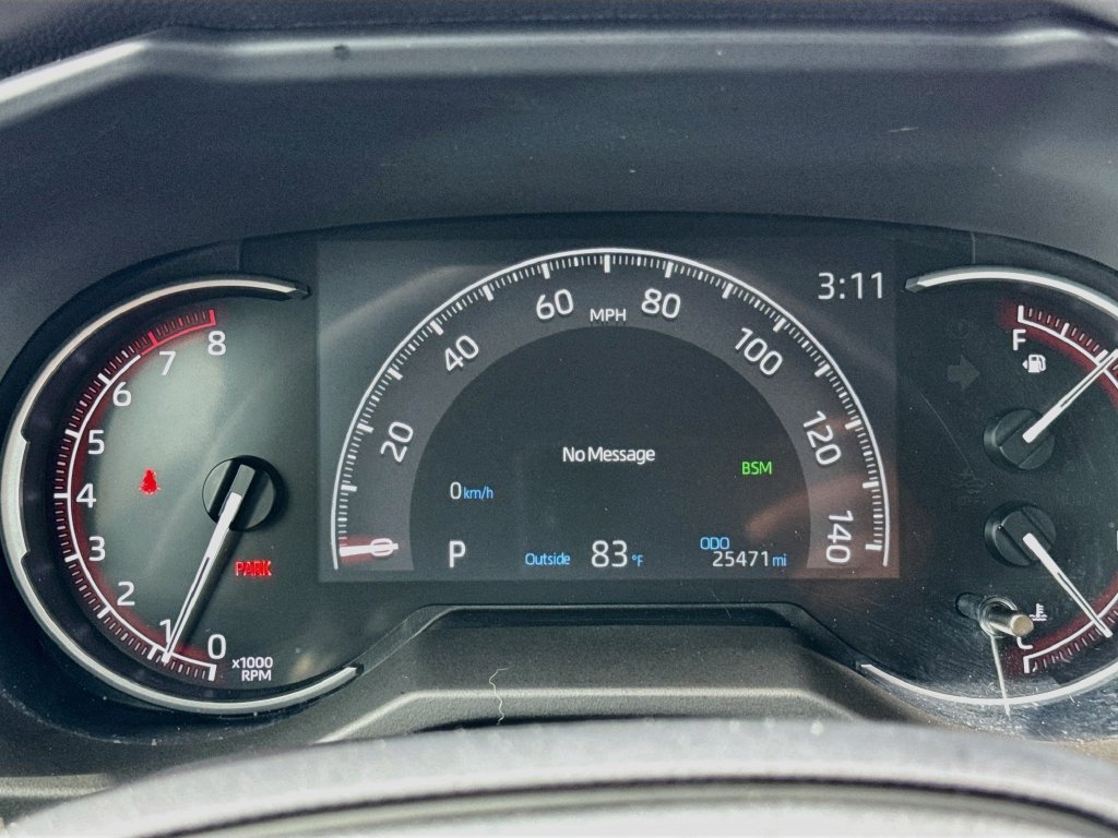 Used 2025 Toyota RAV4 XLE AWD/4WD image 14