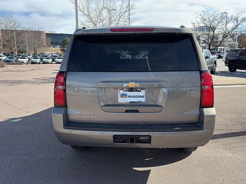 Used 2018 Chevrolet Suburban LT w/ Luxury Package image 5