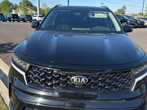 Used 2021 Kia Sorento S w/ Panoramic Sunroof Package image 5
