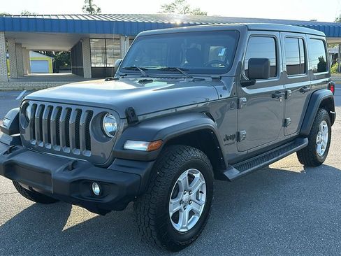Used 2022 Jeep Wrangler Unlimited Sport w/ Sun And Sound Package AWD/4WD image 2