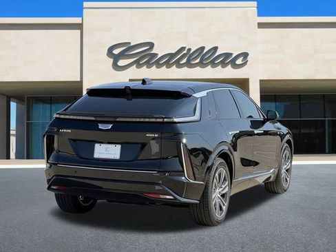 New 2026 Cadillac Lyriq Luxury image 3