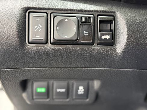 Used 2014 Nissan Sentra SR FWD image 18
