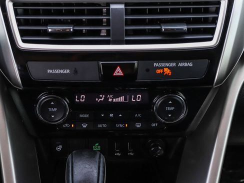 Used 2019 Mitsubishi Eclipse Cross SEL AWD/4WD image 16