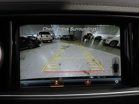 Used 2017 Mercedes-Benz SL 550 image 26