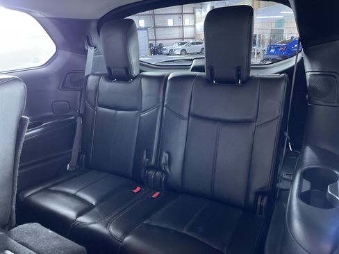 Used 2013 Nissan Pathfinder Platinum w/ Platinum Premium Pkg image 24