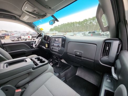 Certified 2016 Chevrolet Silverado 2500 W/T w/ Snow Plow Prep Package image 31