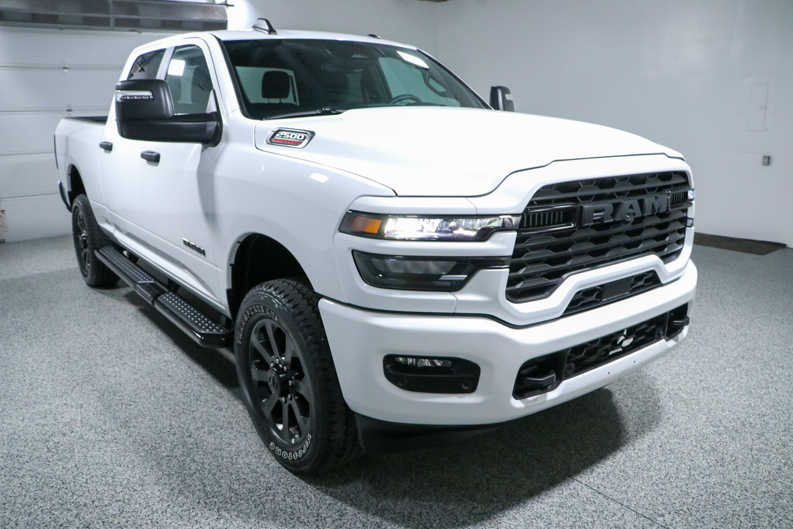 Used 2026 RAM 2500 Big Horn AWD/4WD image 5