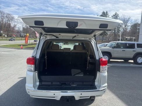 Used 2011 Toyota 4Runner SR5 w/ Convenience Pkg AWD/4WD image 8