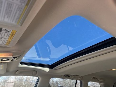 Used 2023 Lexus GX 460 Premium image 16