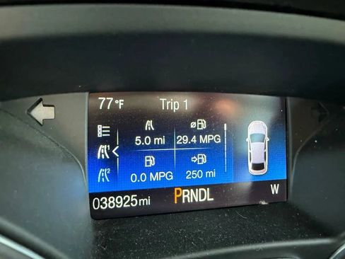 Used 2016 Ford Focus SE FWD image 16