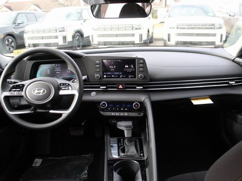 New 2026 Hyundai Elantra Blue image 10