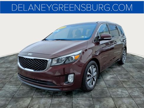 Used 2017 Kia Sedona SX image 7