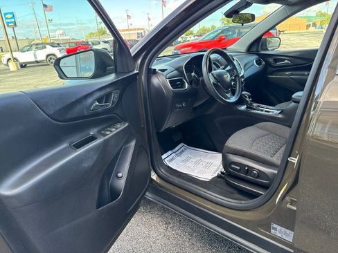 Used 2024 Chevrolet Equinox LT FWD image 13
