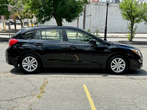 Used 2015 Subaru Impreza 2.0i Premium AWD/4WD image 6