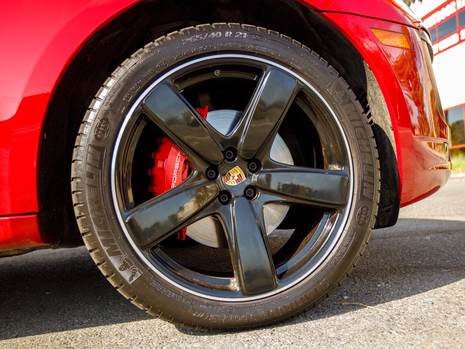 Used 2017 Porsche Macan GTS AWD/4WD image 22