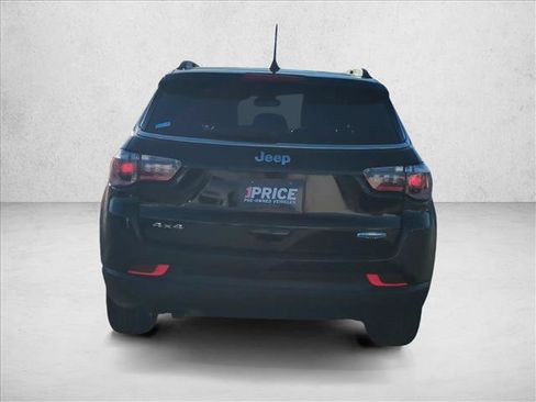 Used 2023 Jeep Compass Latitude AWD/4WD image 7