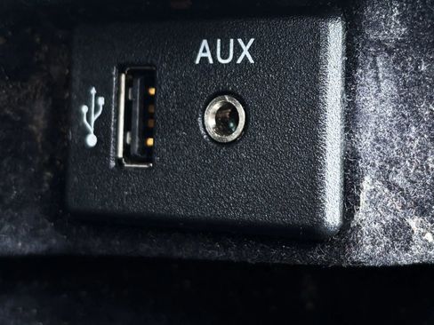 Used 2016 Nissan Murano SV w/ Cargo Package image 24