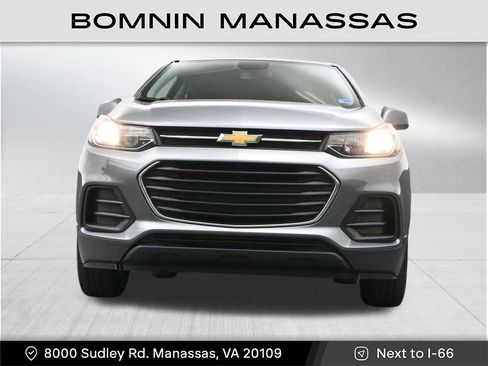 Used 2020 Chevrolet Trax LS image 34