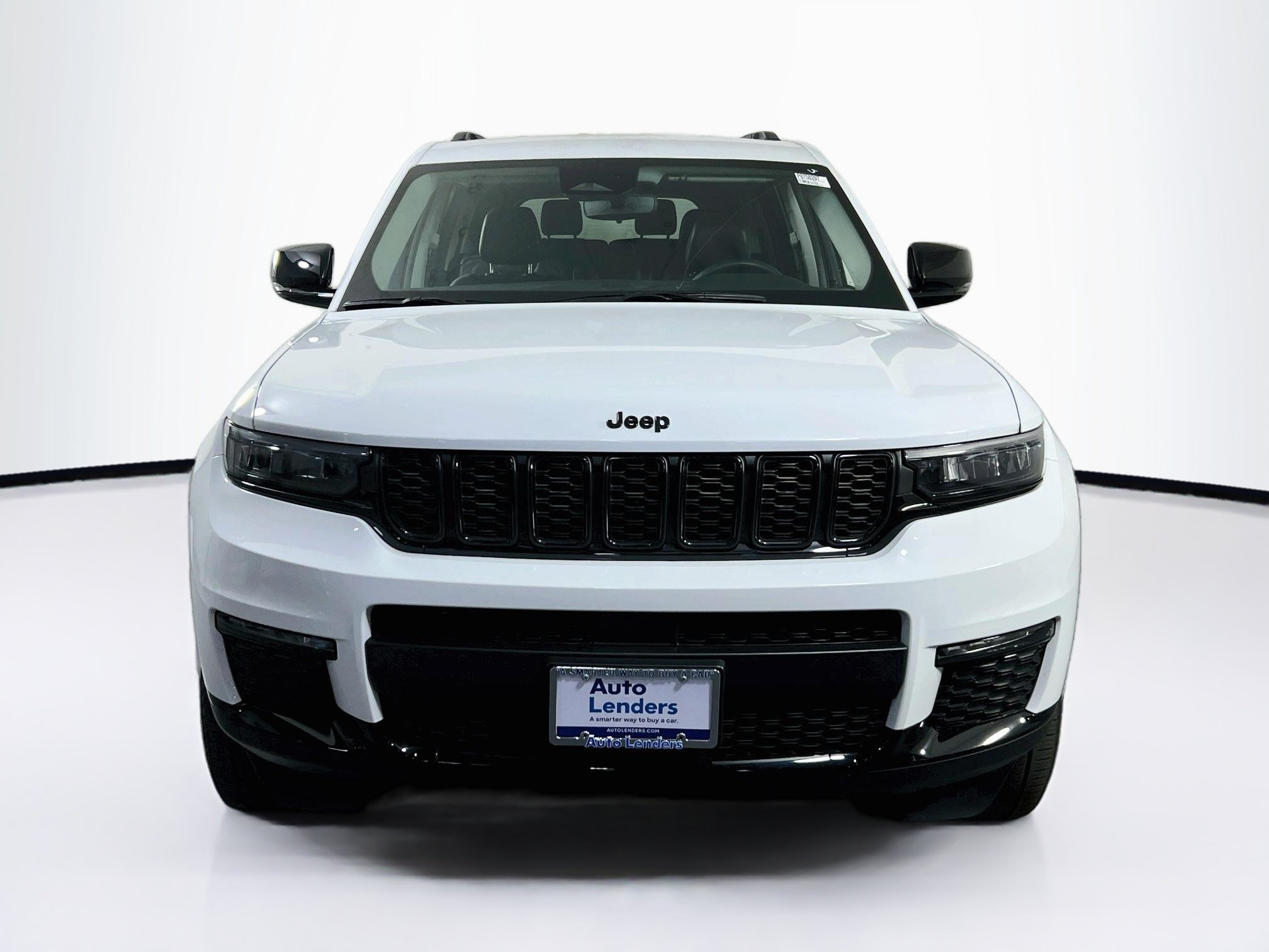Used 2023 Jeep Grand Cherokee L Limited w/ Black Appearance Package AWD/4WD image 2